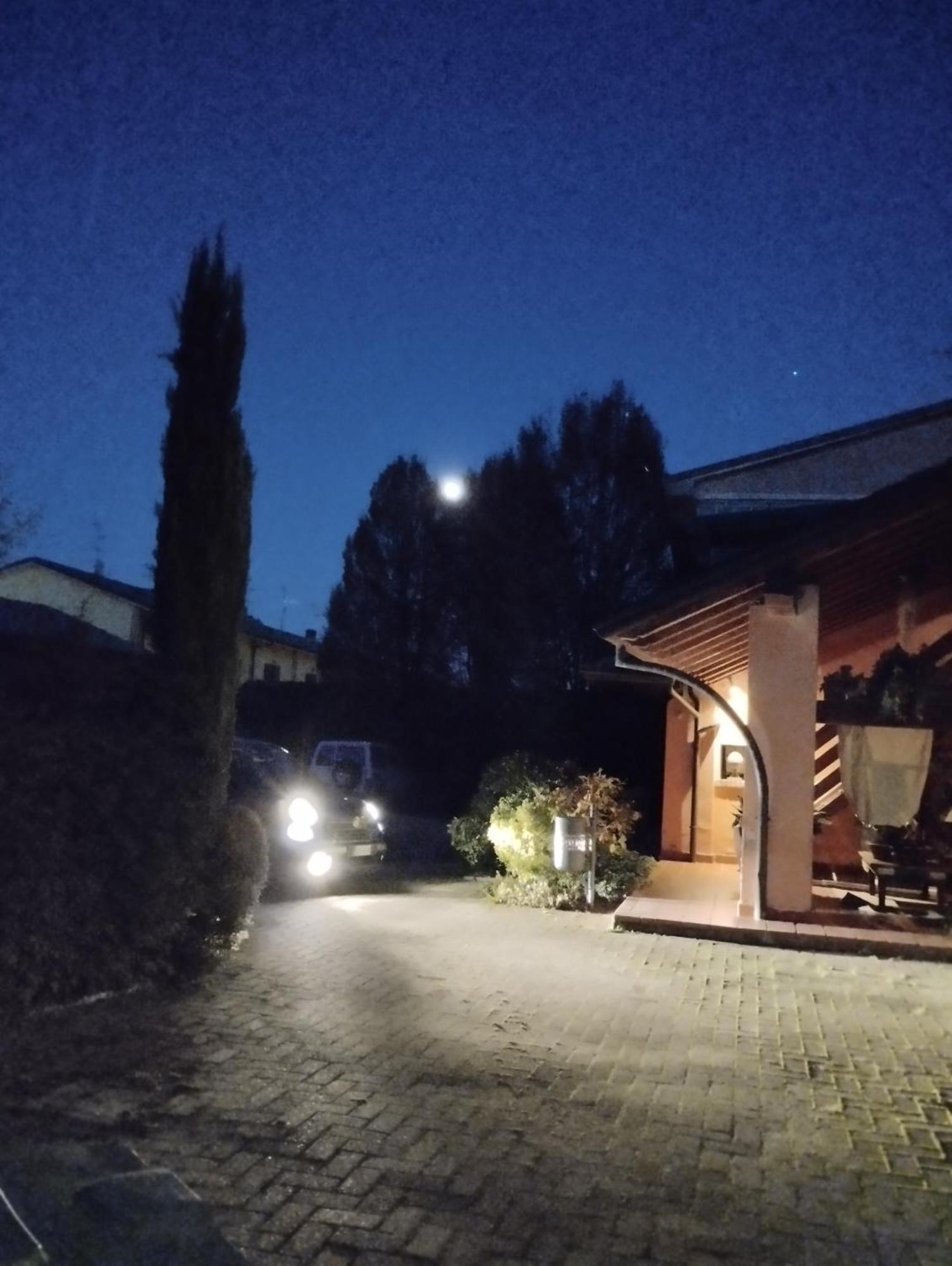 Il Cortiletto Bed & Breakfast Quartiano Exterior photo